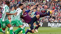 Hasil negatif di Camp Nou, Senin (12/11/2018) dinihari WIB, merupakan kekalahan kandang yang pertama Bagi Barca di musim ini. (Foto: Albert Gea/Reuters)