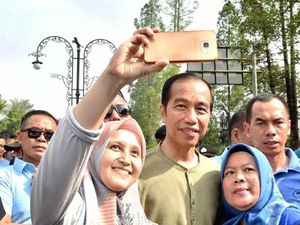 Jokowi Obral Insentif Demi Pertumbuhan Ekonomi Jokowi Obral Insentif Demi Pertumbuhan Ekonomi