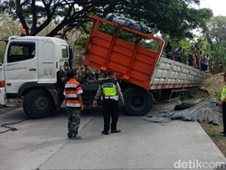 Kecelakaan Truk di Grobogan, Jalur Purwodadi-Solo Macet