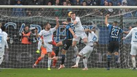 Di menit 62 Atalanta kembali memimpin saat Gianluca Mancini mencetak gol kedua timnya (Emilio Andreoli/Getty Images)