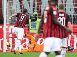 Szczesny Sudah Kenal Betul Penalti Higuain