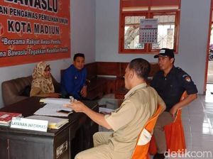 Korban Robohnya Baliho Caleg PSI Lapor Polisi Korban Robohnya Baliho Caleg PSI Lapor Polisi