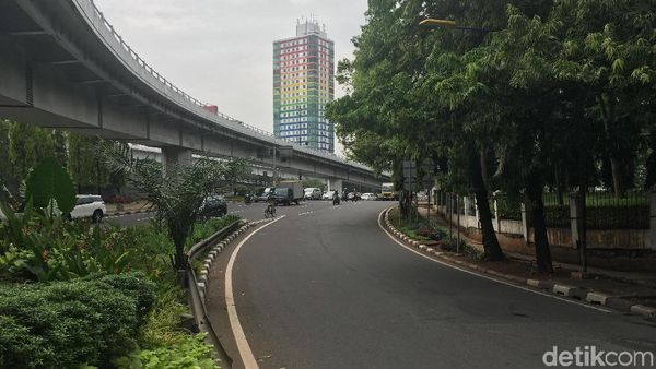 Melihat Lokasi ABG Cengtri Masuk Tol Tomang, Jelaskah Rambunya?