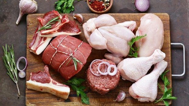 4 Aturan Penting Saat Beri Balita Daging  Ayam dan  Ikan 