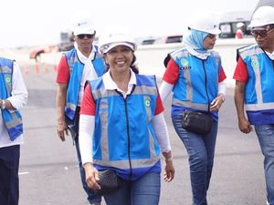 Merak-Surabaya Ditargetkan Tersambung Tol Sebelum Natal 2018 Merak-Surabaya Ditargetkan Tersambung Tol Sebelum Natal 2018