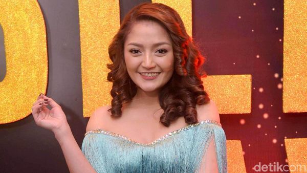 Ulang Tahun, Siti Badriah Didoakan Cepat Menikah