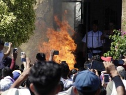 2 Pria Meksiko Dibakar Hidup-hidup karena Desas-desus di WhatsApp