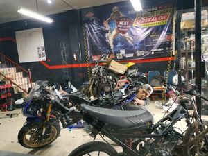 Pelajar Zaman Now, Servis Moge Setelah Pulang Sekolah