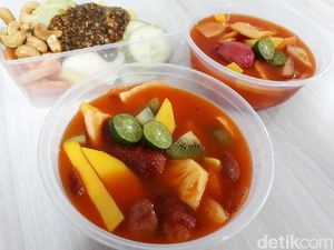Asinan Rika: Slurpp! Asam Segar Asinan Wara Wiri Plus Rujak Kacang Mete