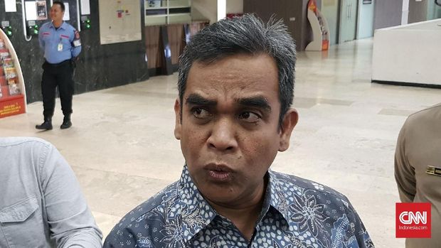 Gerindra Party Secretary General Ahmad Muzani responded to the Democratic Party's stance in the 2019 elections, in the parliament complex, Jakarta, on Tuesday (11/13).