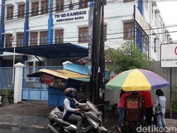 Video Bocah Jatuh dari Lantai 3 SD di Sleman Viral, Polisi Cek TKP