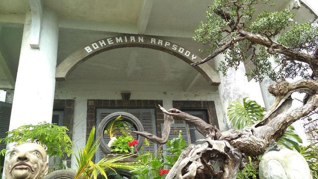 Foto: Gedung Bohemian Rapsody di Blitar yang Konon Berhantu Foto: Gedung Bohemian Rapsody di Blitar yang Konon Berhantu
