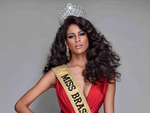 Foto: Liburannya Si Seksi Miss Brasil 2017