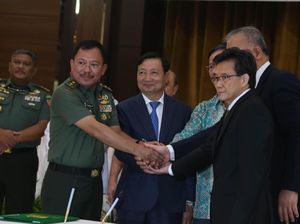 Warga Vietnam Kini Bisa Jalani Terapi Cuci Otak di RSPAD Warga Vietnam Kini Bisa Jalani Terapi Cuci Otak di RSPAD