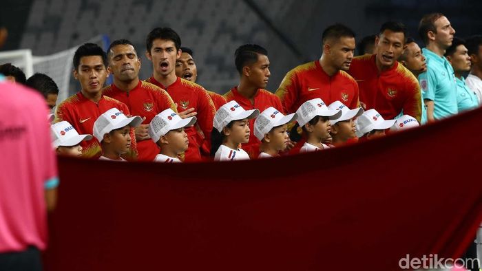 Timnas Indonesia terbang ke Thailand hari ini untuk bersiap menjalani laga ketiga di Piala AFF 2018 (Pradita Utama/detikSport) Timnas Indonesia terbang ke Thailand hari ini untuk bersiap menjalani laga ketiga di Piala AFF 2018 (Pradita Utama/detikSport)