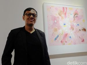 Perjalanan Yogie Achmad Ginanjar, dari Punk Rocker ke Semi Abstrak Perjalanan Yogie Achmad Ginanjar, dari Punk Rocker ke Semi Abstrak