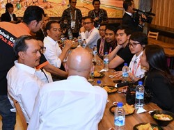 Kocak! Gaya Kaesang Balas Tweet Jokowi soal Sang Pisang