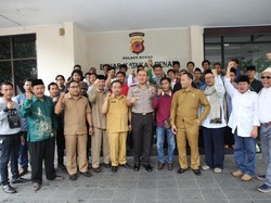 Tolak Diskusi Khilafah, Polisi Dapat Dukungan dari Sejumlah Warga