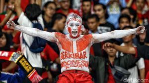 Mereka yang Tetap Setia Datang ke GBK
