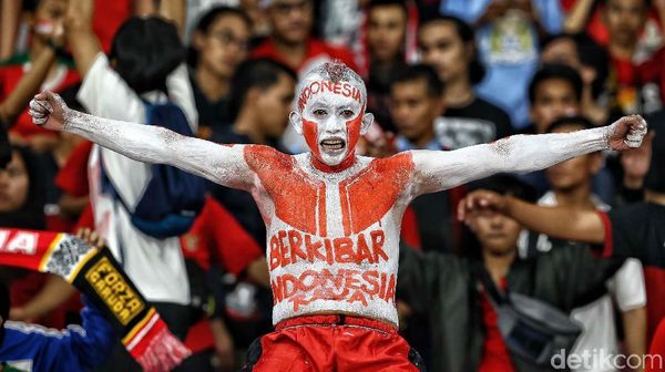 Mereka yang Tetap Setia Datang ke GBK