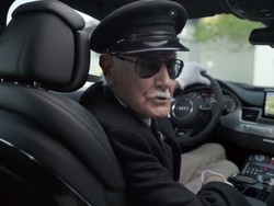Saat Stan Lee Jadi Sopir dan Penumpang Mobil Mewah