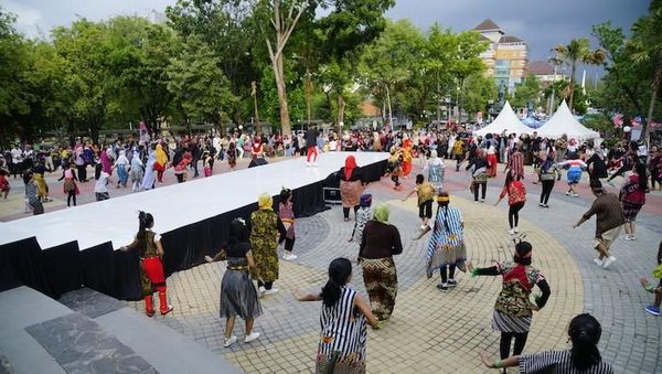 Keseruan Indonesia Menari di Semarang