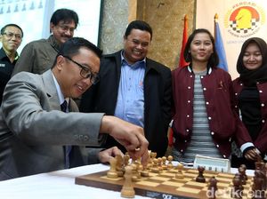 Menpora Tegaskan 60% Kontingen Indonesia ke SEA Games Diisi Atlet Junior Menpora Tegaskan 60% Kontingen Indonesia ke SEA Games Diisi Atlet Junior