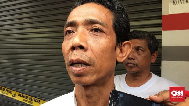 Ketua RT 02/06 Kelurahan Jatirahayu, Kecamatan Pondok Melati, Bekasi, Agus Sane di lokasi kejadian kejadian, Selasa (13/11).