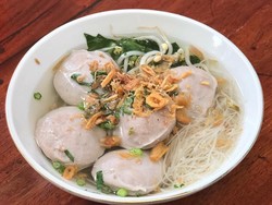 Kenyal-kenyal Gurih Bakso Gepeng yang Bikin Nagih Ada di Sini
