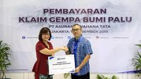 Korban Gempa Palu Terima Pencairan Klaim Asuransi
