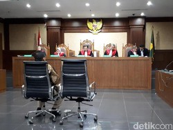 Eks Pejabat Kemendagri Divonis 4 Tahun Penjara
