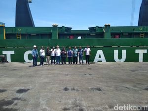 Pengusaha Kapal Gandeng TNI Jaga Jalur Tol Laut