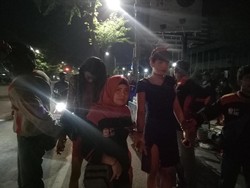 Pasangan Mesum-Waria Kena Razia Penyakit Masyarakat di Makassar