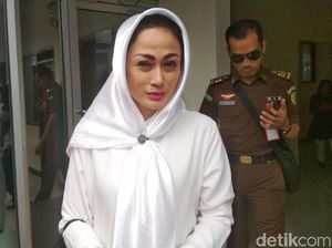 Ini WhatsApp Sisca Dewi yang Peras Irjen BS Rp 35 Miliar Ini WhatsApp Sisca Dewi yang Peras Irjen BS Rp 35 Miliar