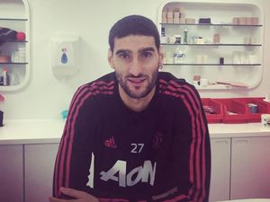 Kejutan! Fellaini Potong Habis Rambut Kribonya