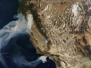 Lebih dari 600 Orang Hilang dalam Kebakaran Hutan di California