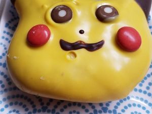 Sedih! Donat Pikachu Ini Ditarik dari Pasaran Karena Bentuknya Aneh Sedih! Donat Pikachu Ini Ditarik dari Pasaran Karena Bentuknya Aneh