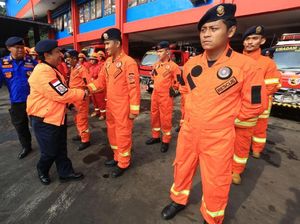 Waspada Bencana, 160 Pasukan Diskar Bandung Siaga 24 Jam Waspada Bencana, 160 Pasukan Diskar Bandung Siaga 24 Jam