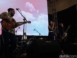 Mocca Tutup InnoCreativation Hari Pertama dengan Manis