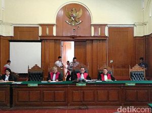 Merpati Bisa Terbang Lagi, Eks Karyawan Sujud Syukur