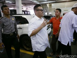 Reza Bukan Jalani Sidang Tanpa Didampingi Pengacara