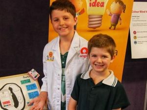 Terinspirasi Adiknya, Siswa SD Ini Buat Jam Khusus Orang Buta Warna