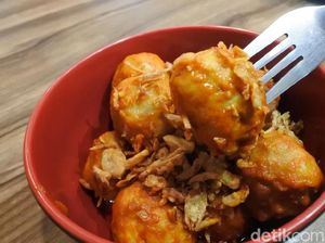 Nikmatnya Pentol Pedas dengan Harga Ramah Kantong