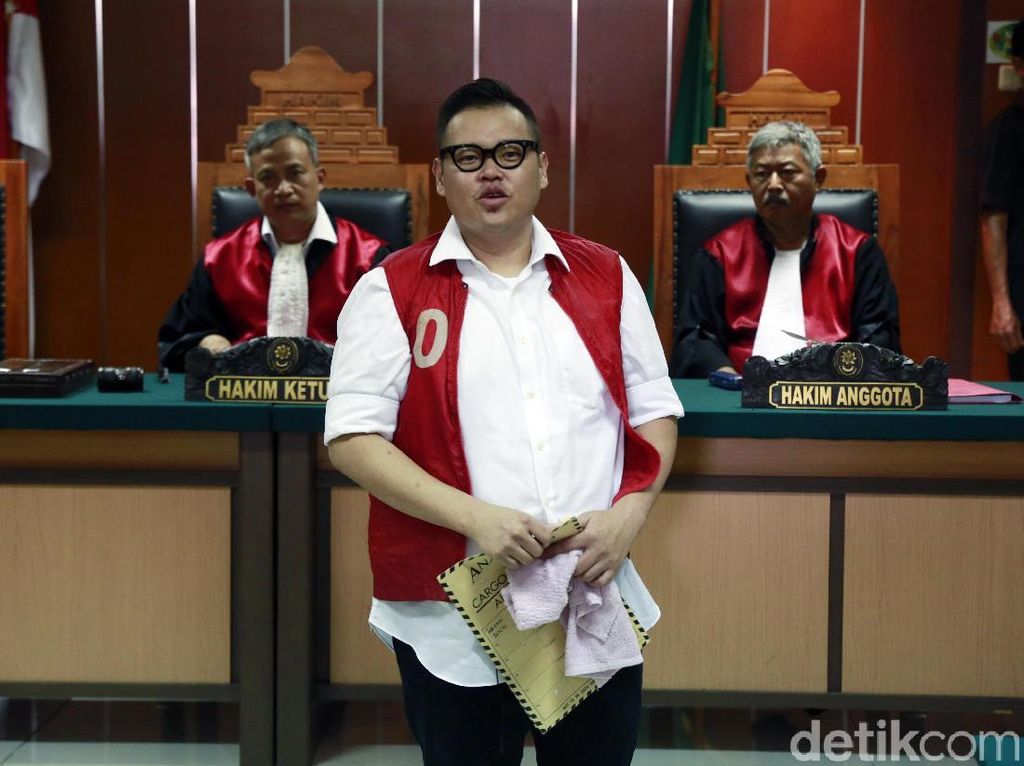 Reza Bukan Divonis 4 Tahun 6 Bulan karena Narkoba Reza Bukan Divonis 4 Tahun 6 Bulan karena Narkoba