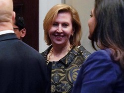 Usai Ditekan Melania, Trump Copot Wakil Penasihat Keamanan