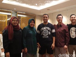 Risma Jadi Moderator Komika Pandji dan Ernest, Kayak Gimana Ya?