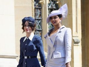 5 Seleb Pakai Gaun Rp 23 Juta, Kembaran dengan Kate Middleton