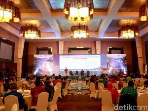 Anas Berbagi Pengalaman Garap Wisata, Ini Tujuannya Anas Berbagi Pengalaman Garap Wisata, Ini Tujuannya