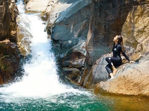 Curug Cibaliung di Bogor yang Segarnya Nampol Curug Cibaliung di Bogor yang Segarnya Nampol