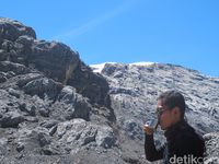 Basecamp Danau-danau jadi daerah pendaki bersantai sekaligus memandangi es abadi (Afif Farhan/detikTravel)